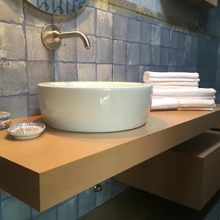 Bed and Breakfast Ananda 4*